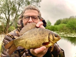 rocklands mere crucian